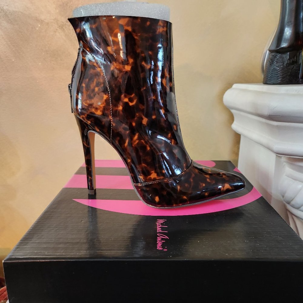 Michael Antonio Joke Tortoise Ankle Boot